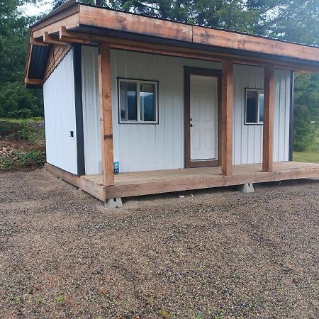 Wells Gray Stay And Play เคลียร์วอเตอร์ ภายนอก รูปภาพ